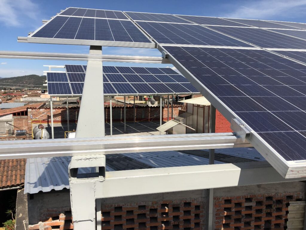 Beneficios para pequeñas y medianas empresas que generen su energía vía  paneles solares – pv magazine Mexico